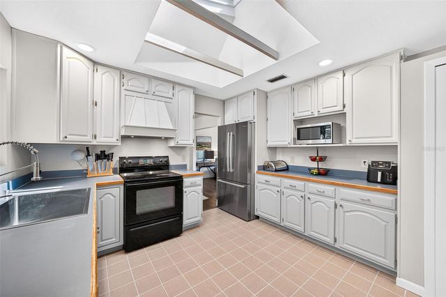 517 ROUGHBEARD ROAD, Winter Park, FL 32792