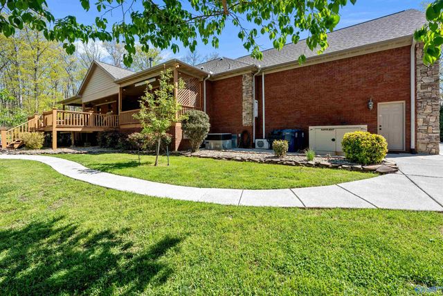 1020 Blowing Cave Road, Gurley, AL 35748