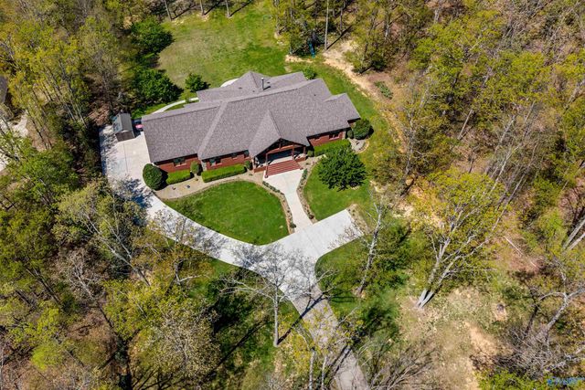1020 Blowing Cave Road, Gurley, AL 35748