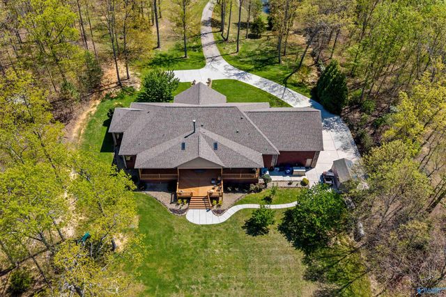 1020 Blowing Cave Road, Gurley, AL 35748