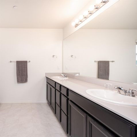 3822 Fong Ranch Rd, Sacramento, CA 95834