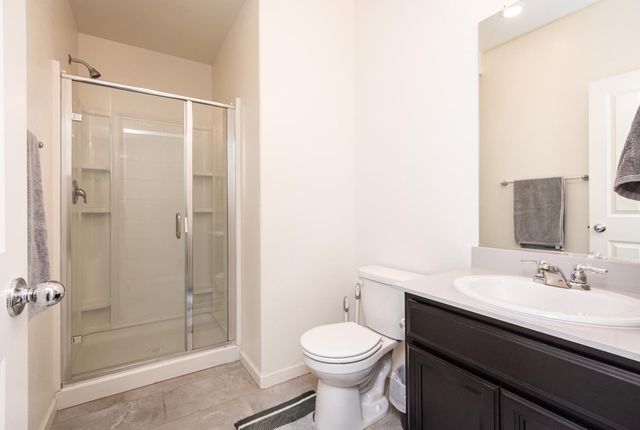 3822 Fong Ranch Rd, Sacramento, CA 95834