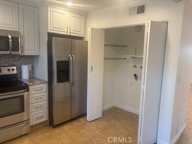 30553 Canwood, Agoura Hills, CA 91301