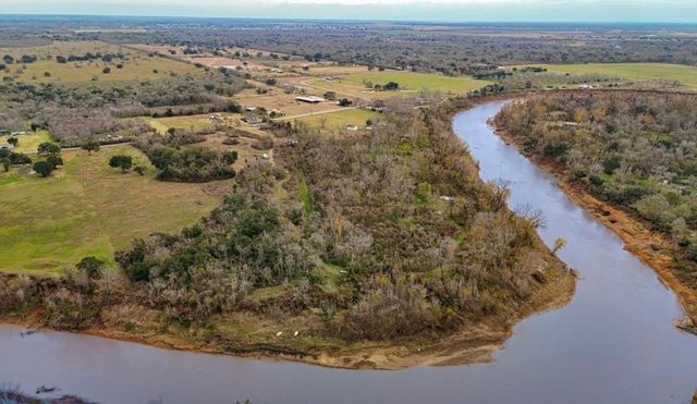 000 County Road 42, Rosharon, TX 77583