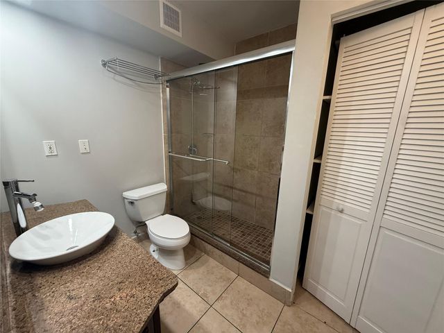 1414 NE 5th Ter 2, Fort Lauderdale, FL 33304