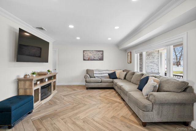 145 Ecker Avenue, West Babylon, NY 11704