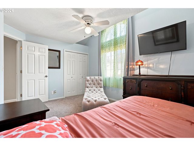 723 71ST St, Springfield, OR 97478