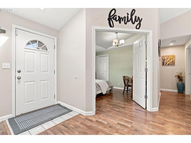 723 71ST St, Springfield, OR 97478