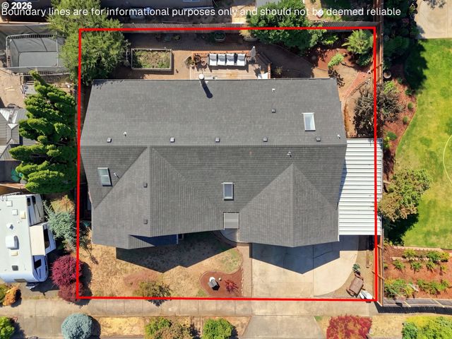 723 71ST St, Springfield, OR 97478