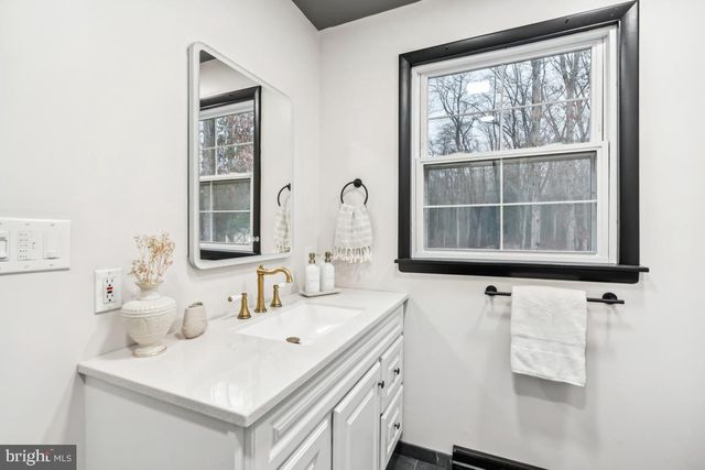 504 NEW RD, Southampton, NJ 08088