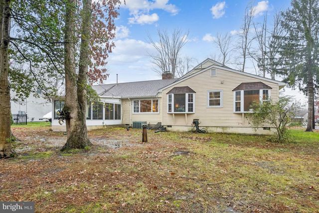 504 NEW RD, Southampton, NJ 08088