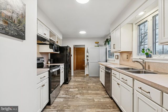 504 NEW RD, Southampton, NJ 08088