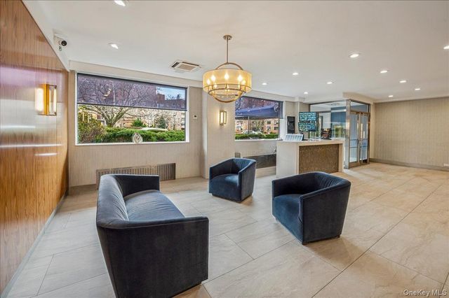 3935 Blackstone Avenue 10D, Bronx, NY 10471