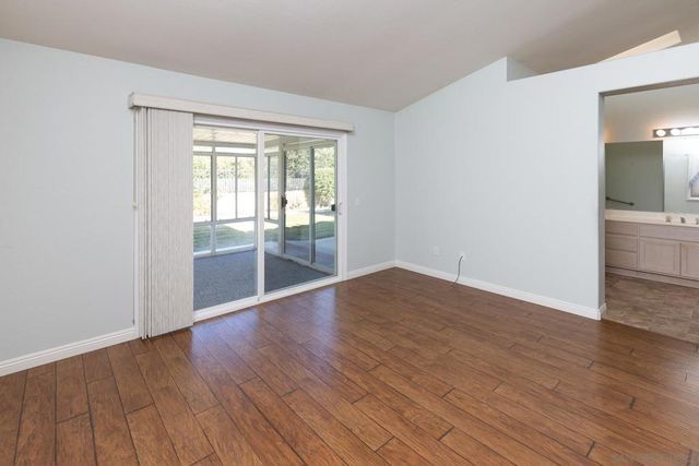 622 Creekside Ave, Oceanside, CA 92057