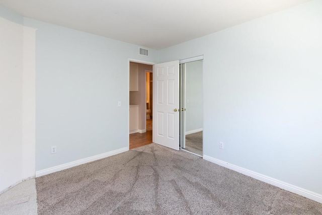 622 Creekside Ave, Oceanside, CA 92057