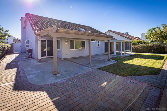 622 Creekside Ave, Oceanside, CA 92057