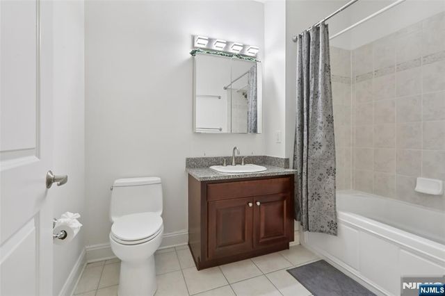 20 Ave At Port Imperial 410, West New York, NJ 07093