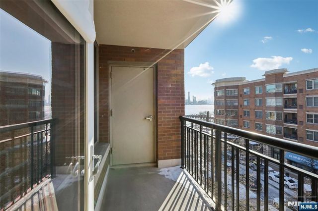 20 Ave At Port Imperial 410, West New York, NJ 07093