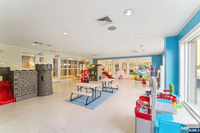 20 Ave At Port Imperial 410, West New York, NJ 07093