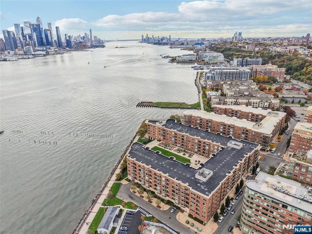 20 Ave At Port Imperial 410, West New York, NJ 07093