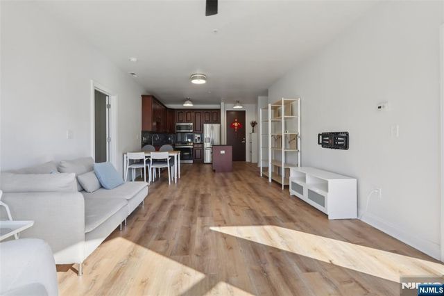 20 Ave At Port Imperial 410, West New York, NJ 07093