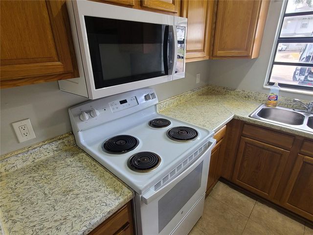 4123 SW 15TH PLACE 2, Gainesville, FL 32607