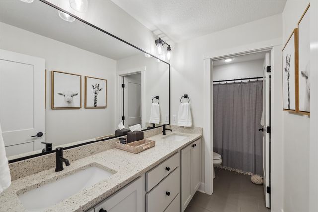 9113 Abram Drive, West Des Moines, IA 50266
