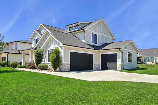 9113 Abram Drive, West Des Moines, IA 50266