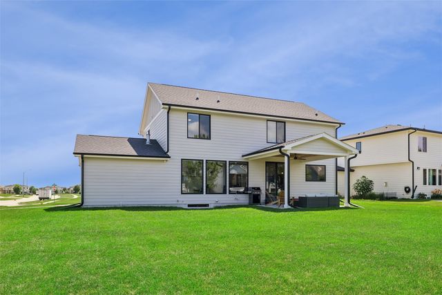 9113 Abram Drive, West Des Moines, IA 50266