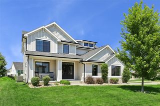 9113 Abram Drive, West Des Moines, IA 50266
