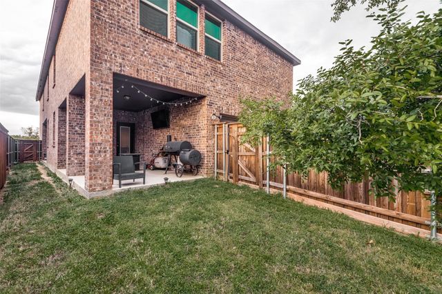 2416 Evening Stone Drive, Little Elm, TX 76227