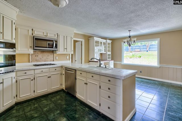 2421 Owl Circle, West Columbia, SC 29169