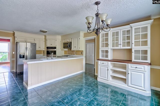 2421 Owl Circle, West Columbia, SC 29169