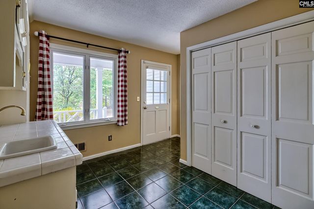 2421 Owl Circle, West Columbia, SC 29169