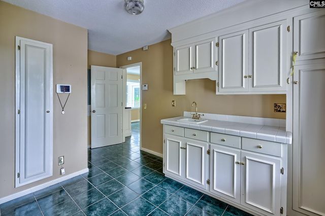 2421 Owl Circle, West Columbia, SC 29169