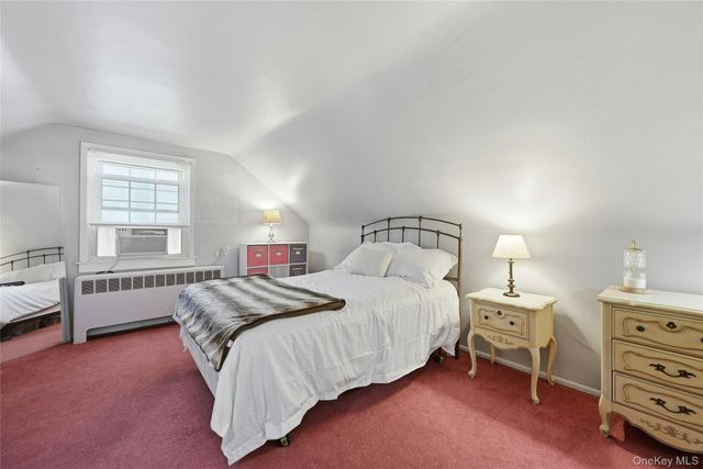 15 Gaines Place, Huntington, NY 11743