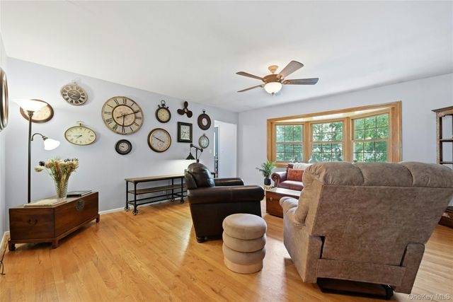 15 Gaines Place, Huntington, NY 11743