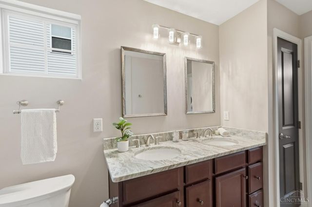 1408 Apple Farm Drive, Batavia Twp, OH 45102