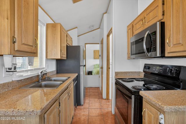 1030 S Barrel Cactus Rdg Unit 53, Benson, AZ 85602