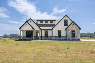123 Dobbins Road, Townville, SC 29689