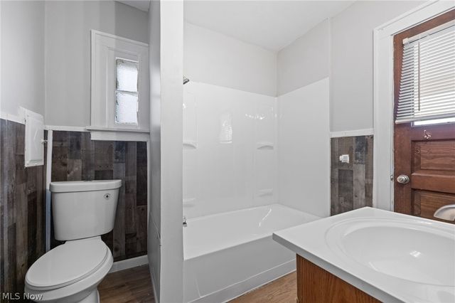 3499 Blanche Avenue, Cleveland Heights, OH 44118