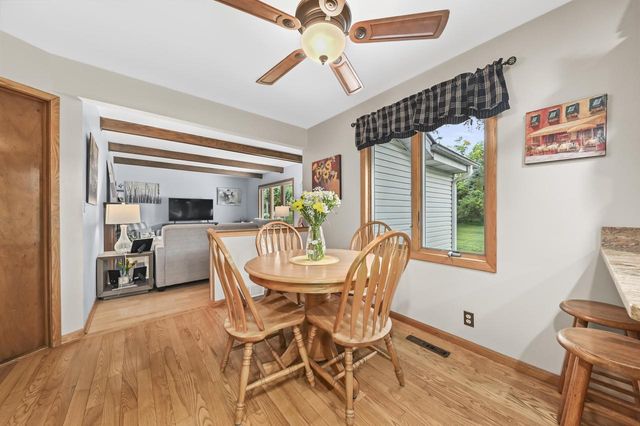 2355 Guinevere DRIVE, Brookfield, WI 53045
