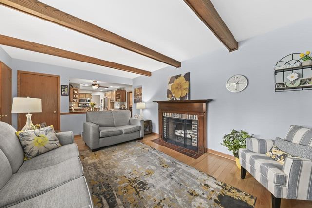 2355 Guinevere DRIVE, Brookfield, WI 53045