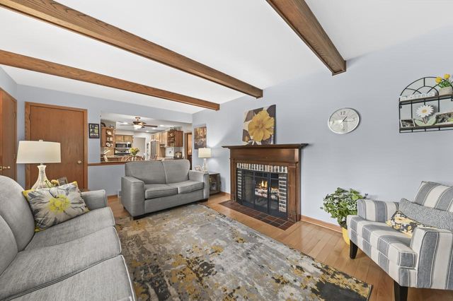 2355 Guinevere DRIVE, Brookfield, WI 53045