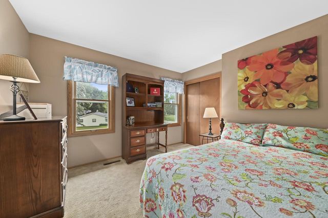 2355 Guinevere DRIVE, Brookfield, WI 53045