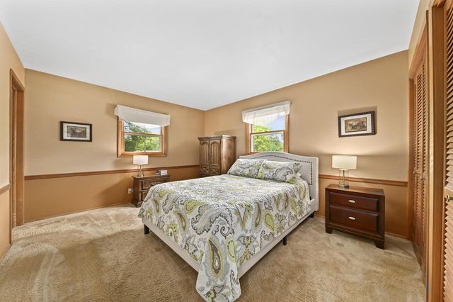 2355 Guinevere DRIVE, Brookfield, WI 53045