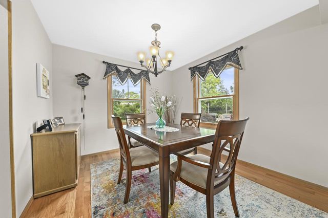 2355 Guinevere DRIVE, Brookfield, WI 53045