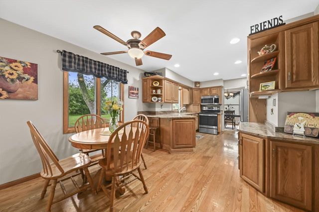 2355 Guinevere DRIVE, Brookfield, WI 53045