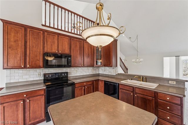 22495 Northwood Trail, Strongsville, OH 44149