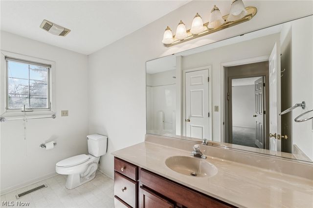 22495 Northwood Trail, Strongsville, OH 44149